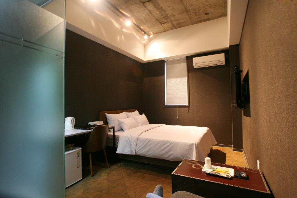 Vvalt Hotel Seoul Bagian luar foto