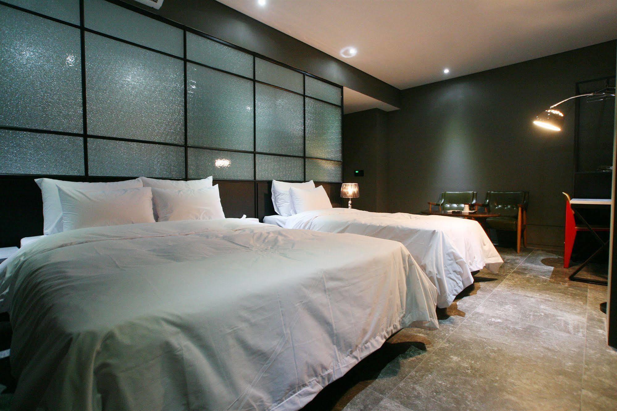 Vvalt Hotel Seoul Bagian luar foto